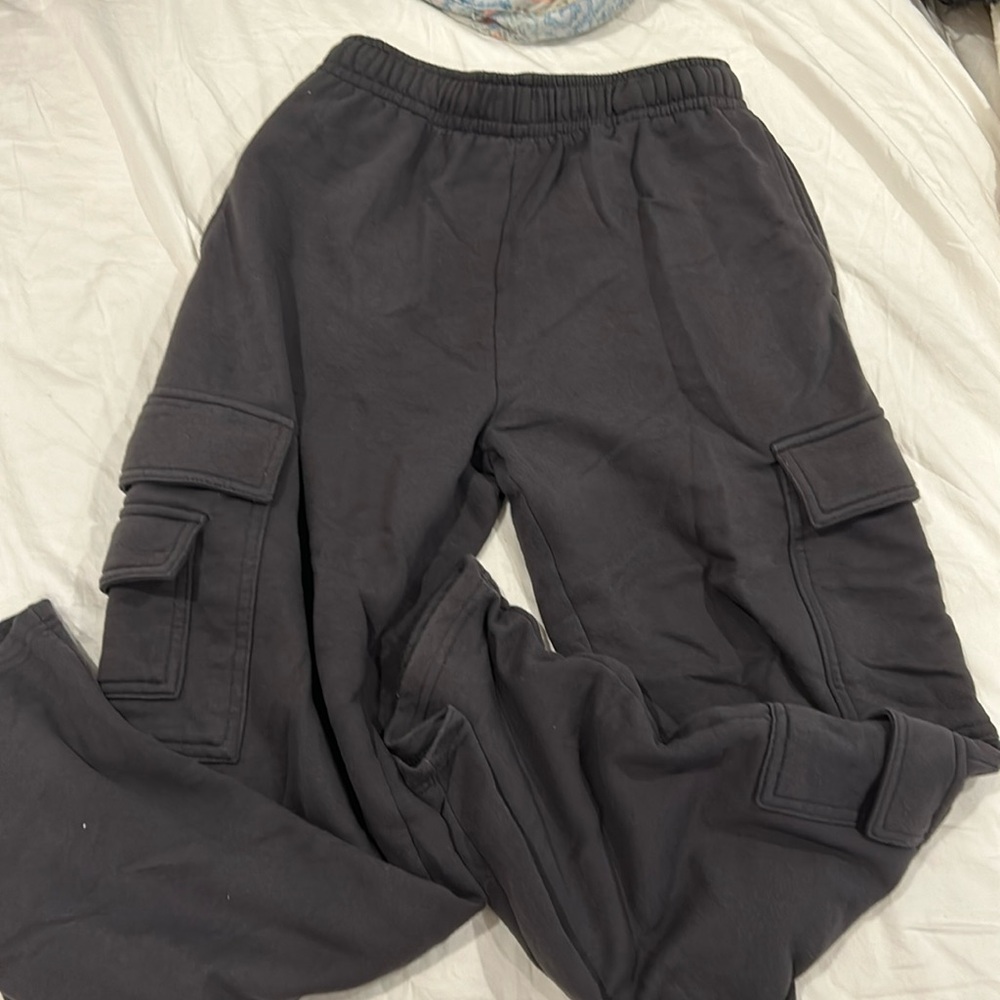 Garage - Wide Leg Grey Cargo Sweatpants - Size Medium